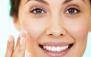 Как выровнять кожу лица: домашние методы и салонные процедуры