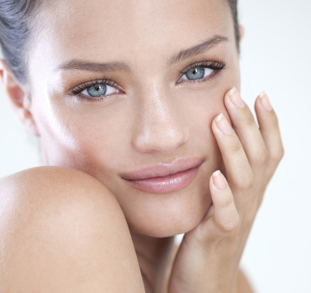 Уход за чувствительной кожей лица: полезные рекомендации
