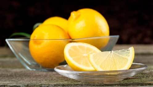 Лимон от пигментных пятен на лице: способы применения масок с ним