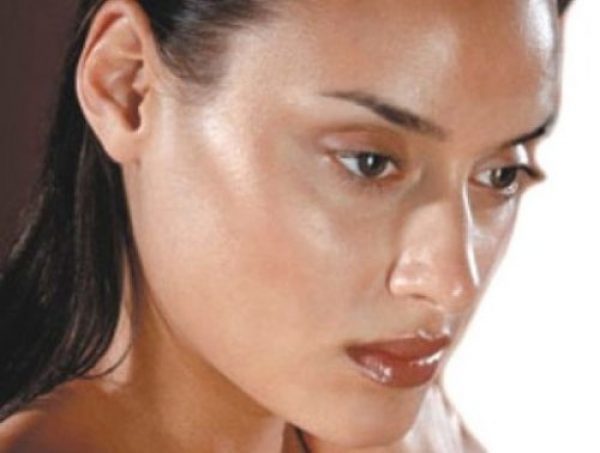 Жирная кожа лица: как избавиться, профилактика