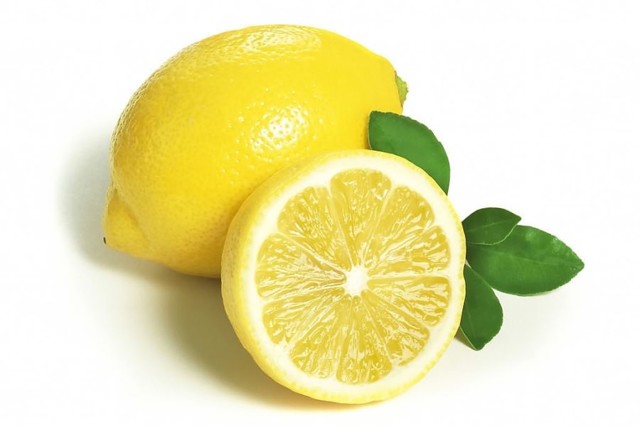 Отбеливание лица лимоном: эффективные очищающие рецепты