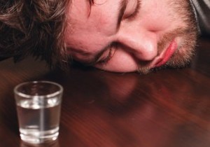 Краснеет лицо от алкоголя: есть ли повод для беспокойства