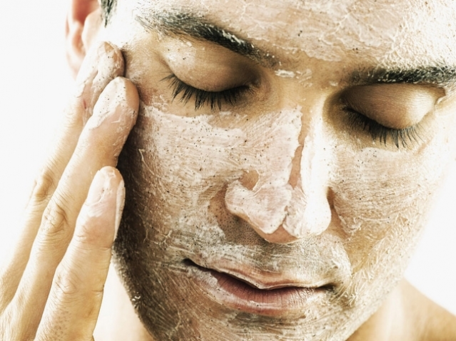 Уход за мужской кожей лица: особенности и этапы ухода